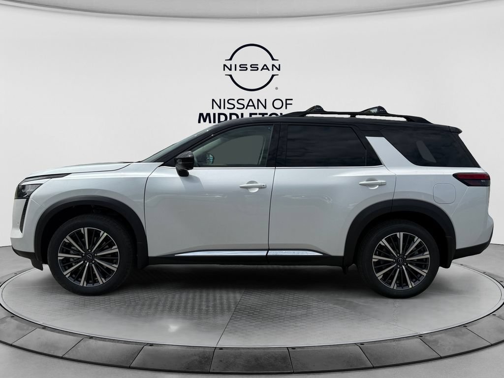 New 2026 Nissan Pathfinder Platinum w/ Accent Package AWD/4WD image 2