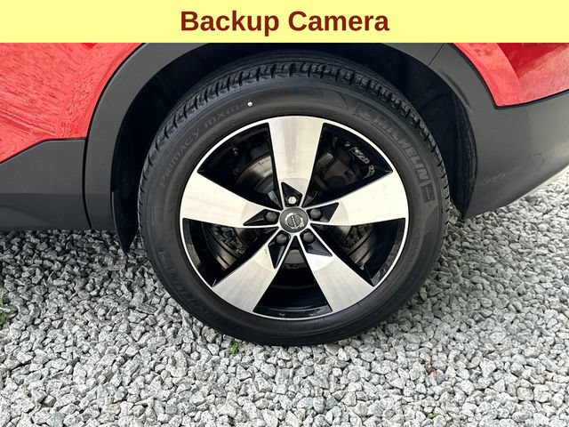 Used 2021 Volvo XC40 T5 Momentum w/ Premium Package AWD/4WD image 9