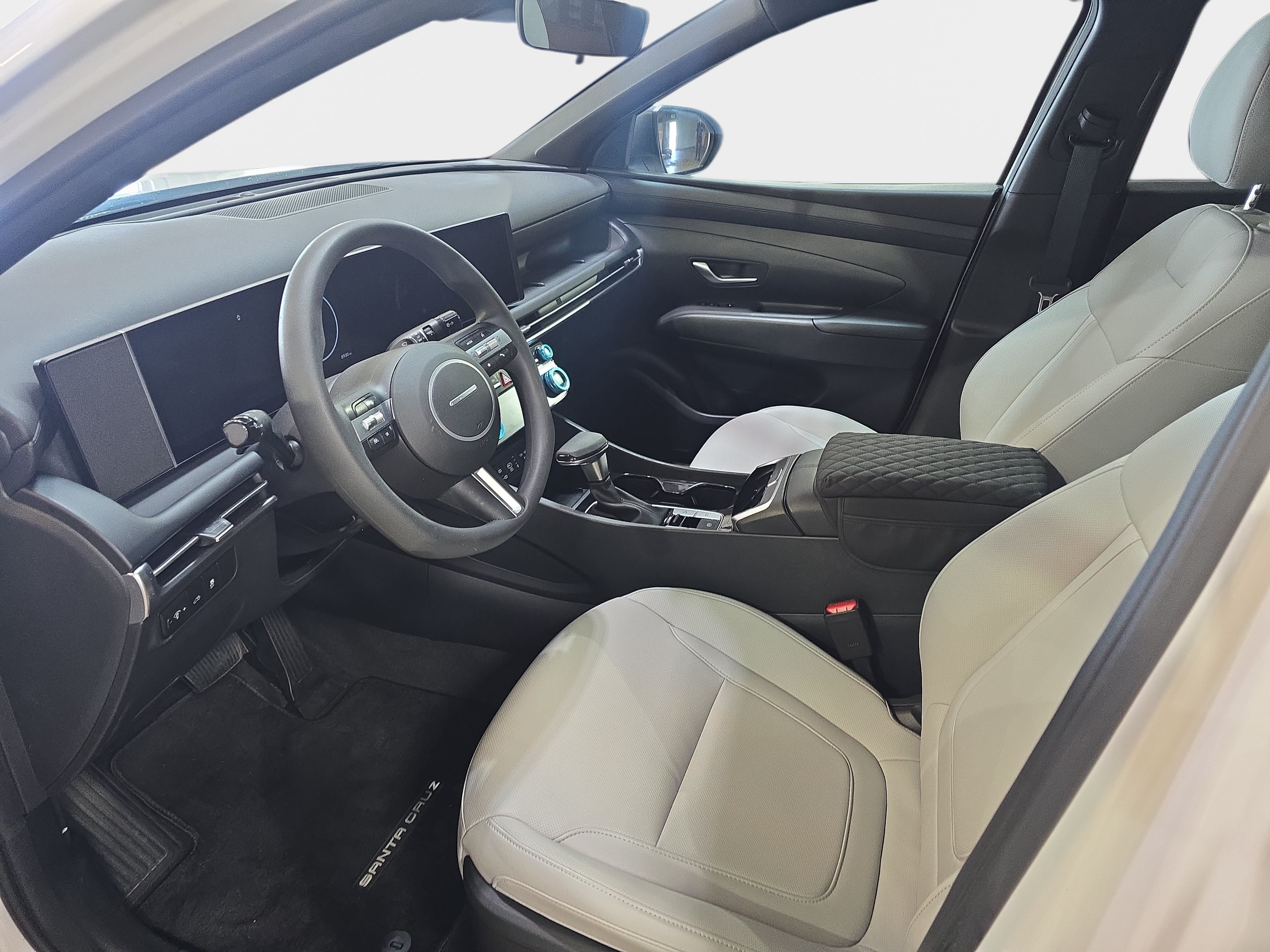 Used 2026 Hyundai Santa Cruz SEL FWD image 13