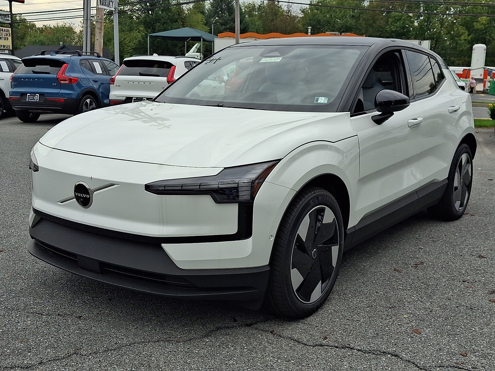 New 2026 Volvo EX30 Ultra w/ Climate Package AWD/4WD image 2