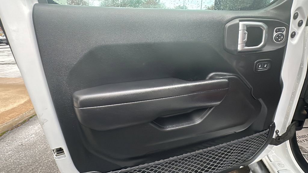 Used 2020 Jeep Gladiator Rubicon image 14