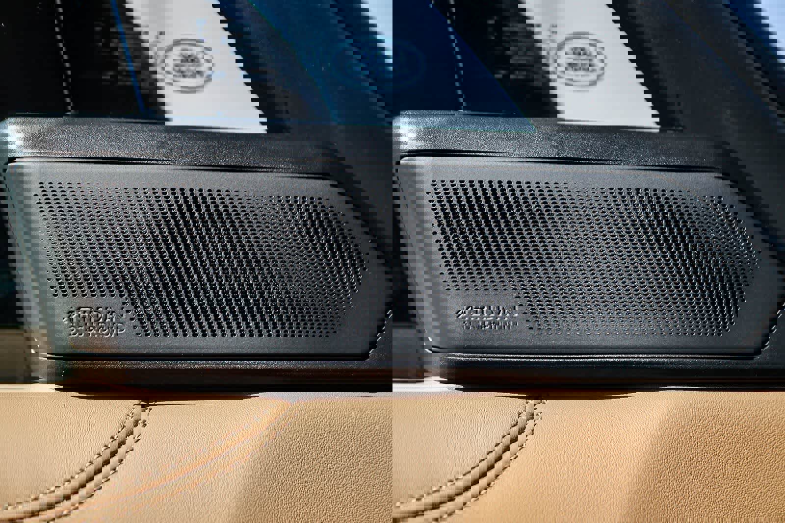 New 2026 Land Rover Range Rover SE image 23