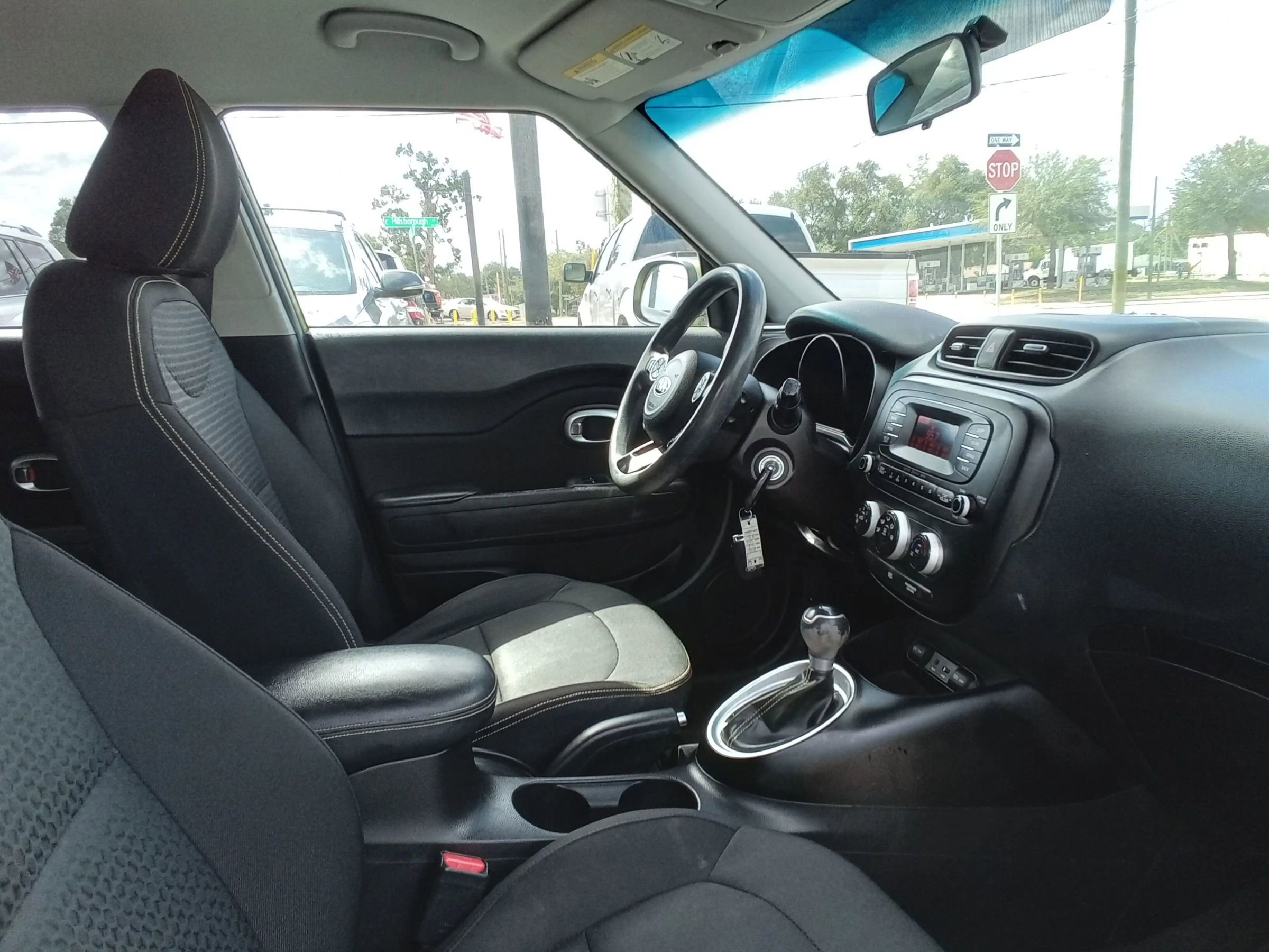 Used 2014 Kia Soul + FWD image 17