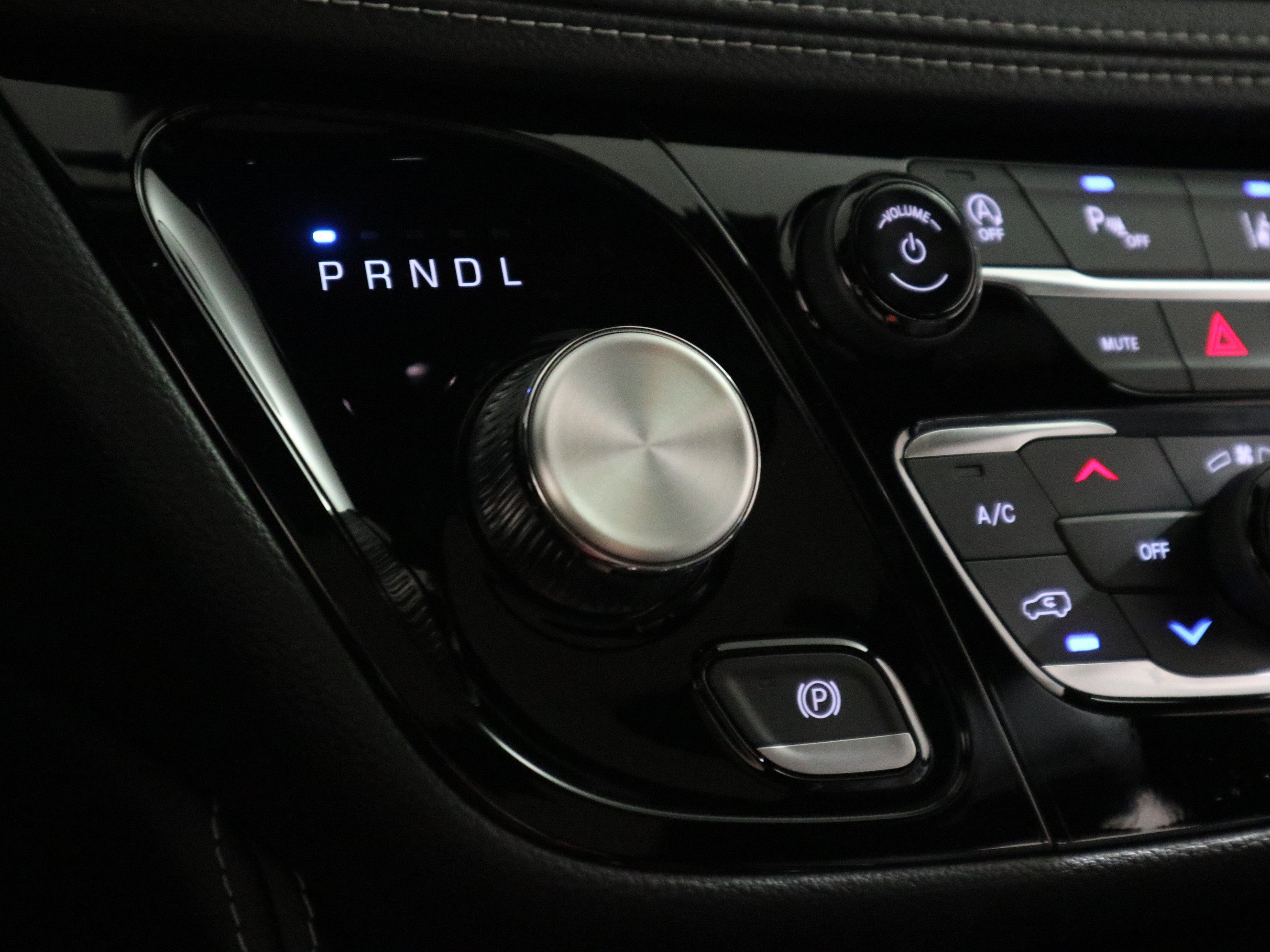 New 2027 Chrysler Pacifica Limited FWD image 28