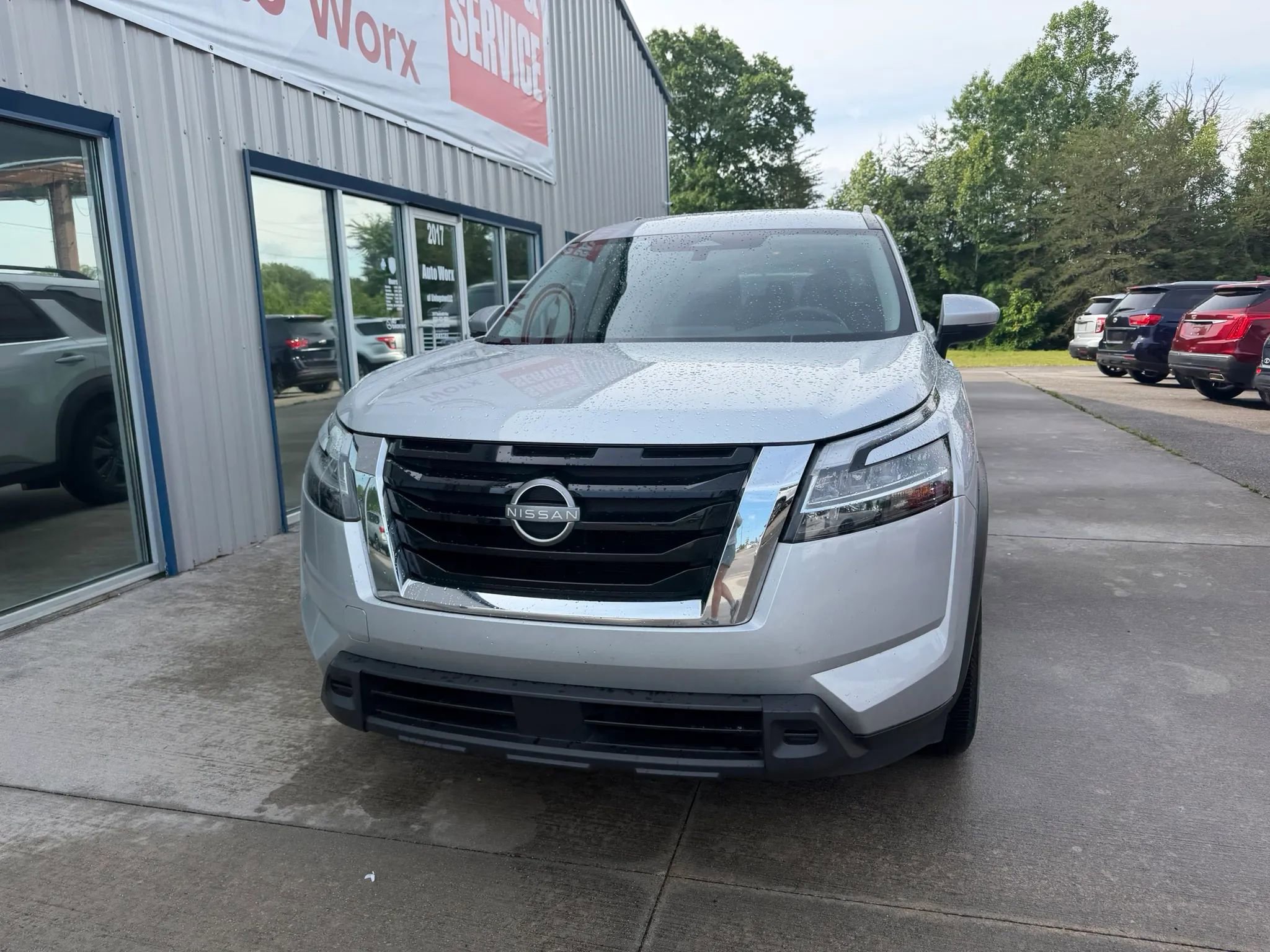Used 2022 Nissan Pathfinder SV AWD/4WD image 33