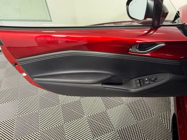 Used 2024 MAZDA MX-5 Miata RF Club image 27