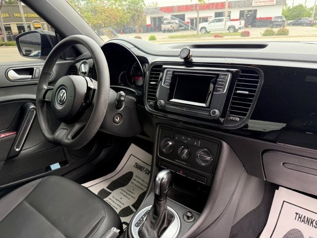 Used 2016 Volkswagen Beetle 1.8T FWD image 14