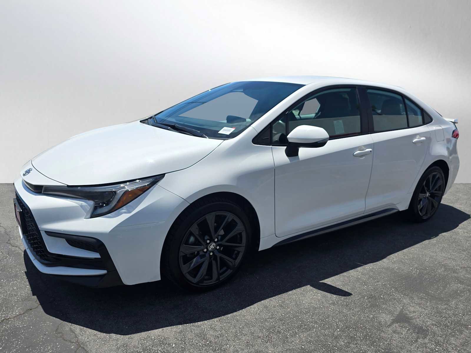 Used 2023 Toyota Corolla SE FWD image 7