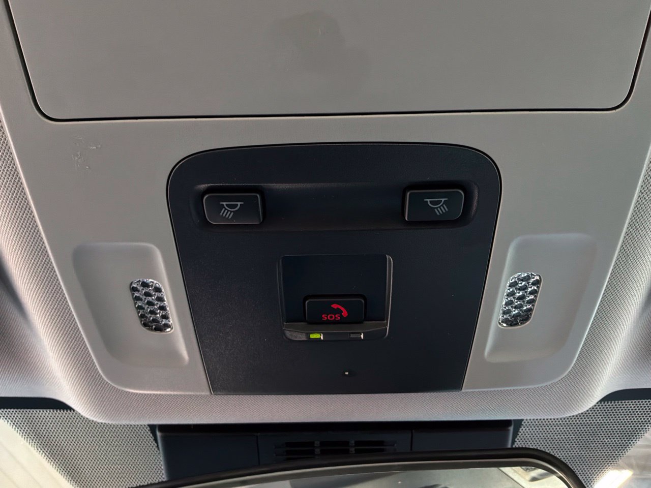 Used 2025 Toyota Camry LE FWD image 14