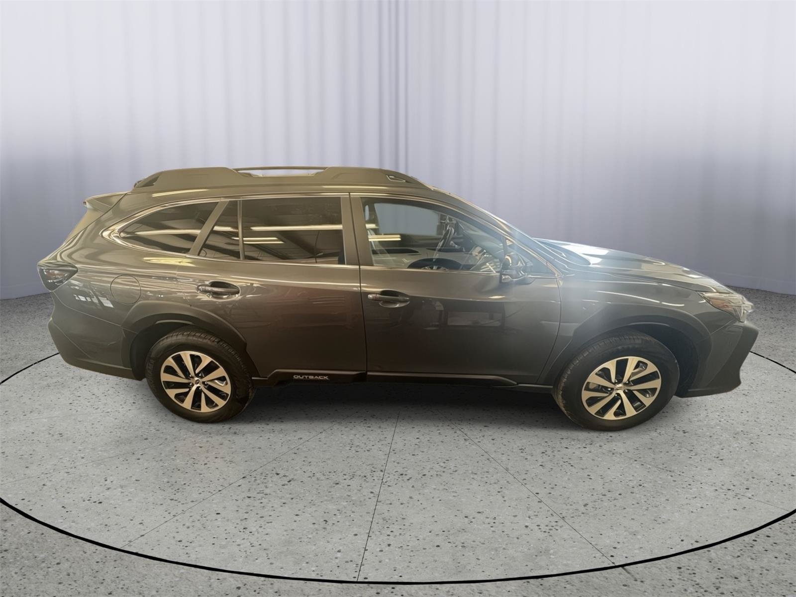 Used 2025 Subaru Outback Premium AWD/4WD image 6