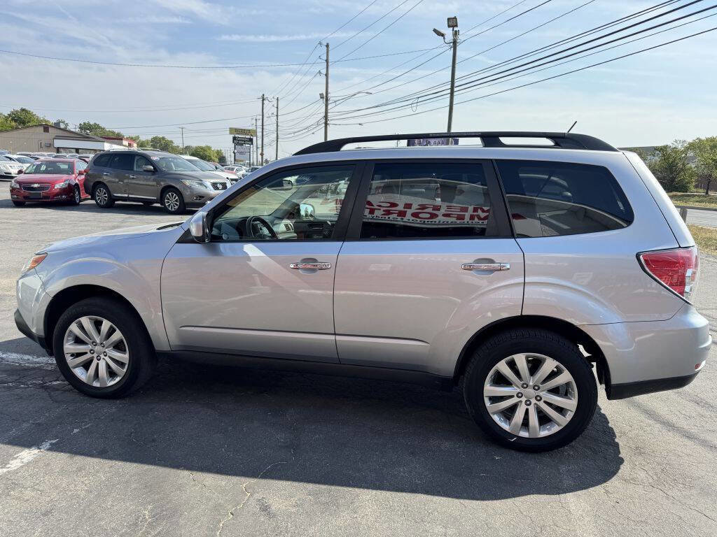 Used 2012 Subaru Forester 2.5X Limited image 3