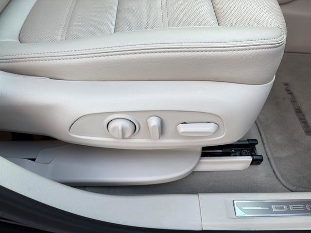 Used 2022 GMC Acadia Denali image 10