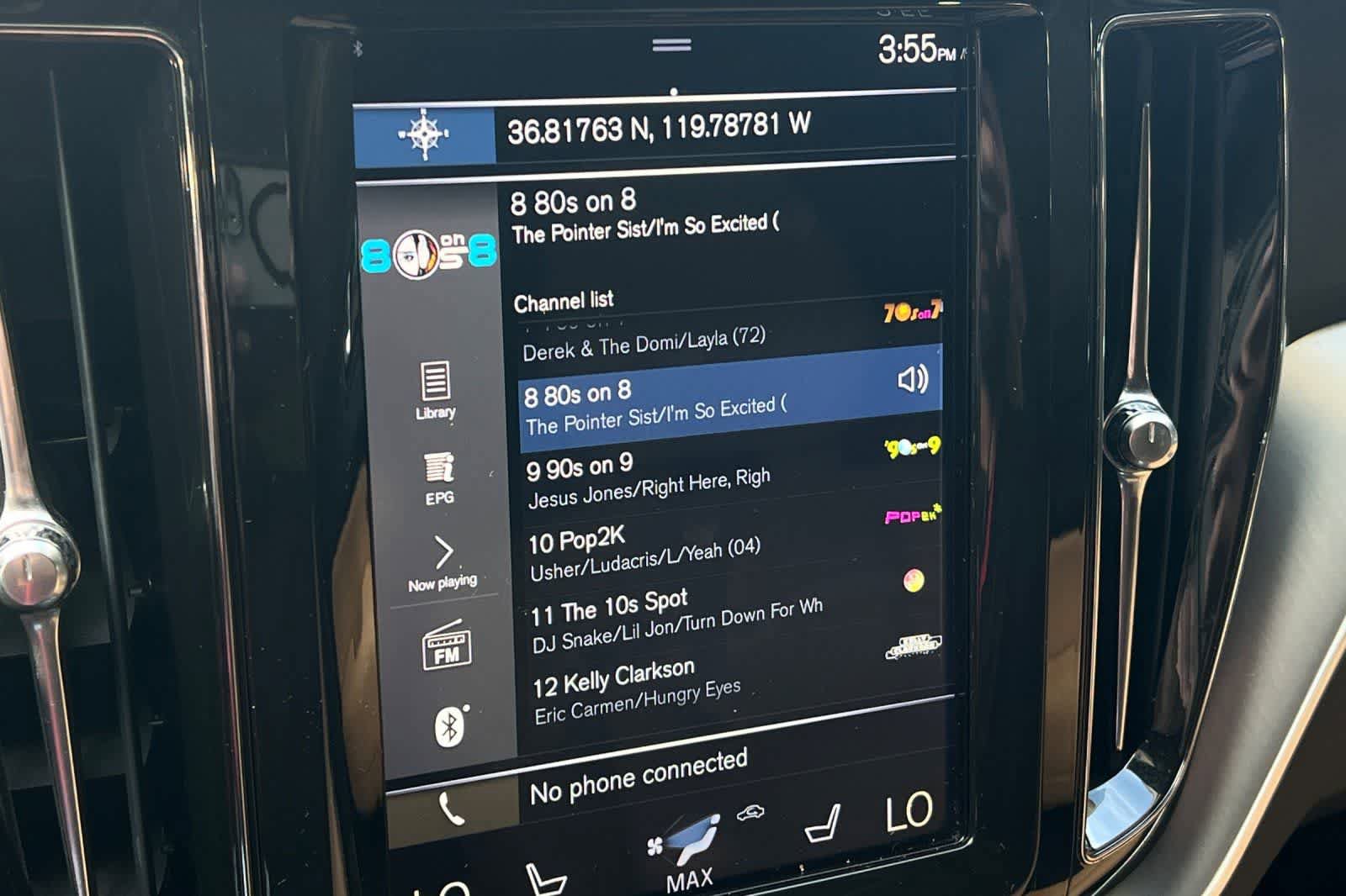 Used 2019 Volvo XC60 T6 Momentum w/ Multimedia Package AWD/4WD image 20