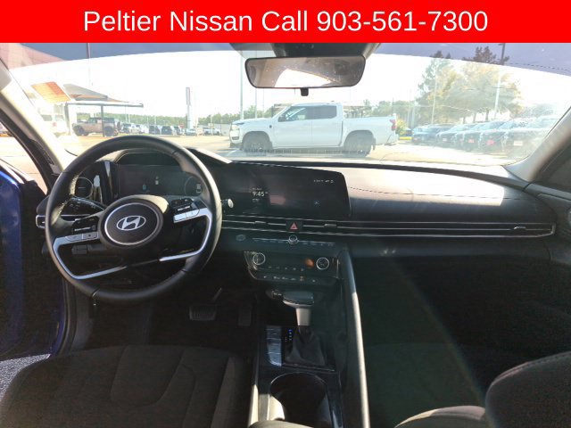 Used 2024 Hyundai Elantra SEL w/ Convenience Package FWD image 13