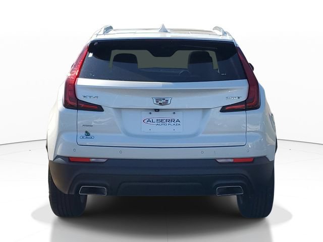 Certified 2022 Cadillac XT4 Luxury w/ Cold Weather Package AWD/4WD image 3