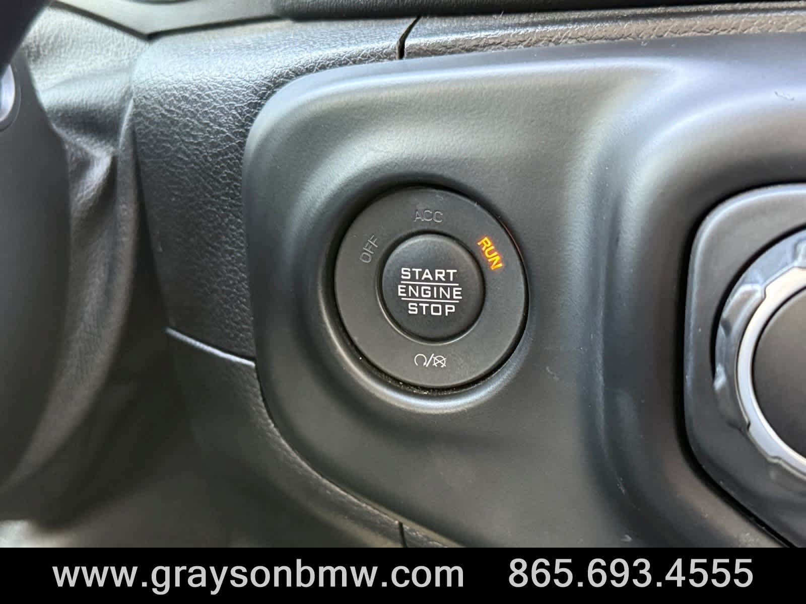 Used 2021 Jeep Gladiator Overland w/ Popular Equipment Package AWD/4WD image 24