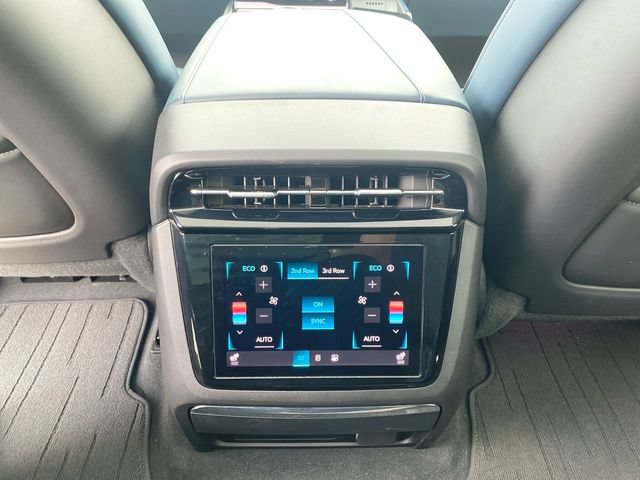 Used 2025 Cadillac Escalade IQ Luxury 2 w/ LPO, Premium Carpet Package AWD/4WD image 20