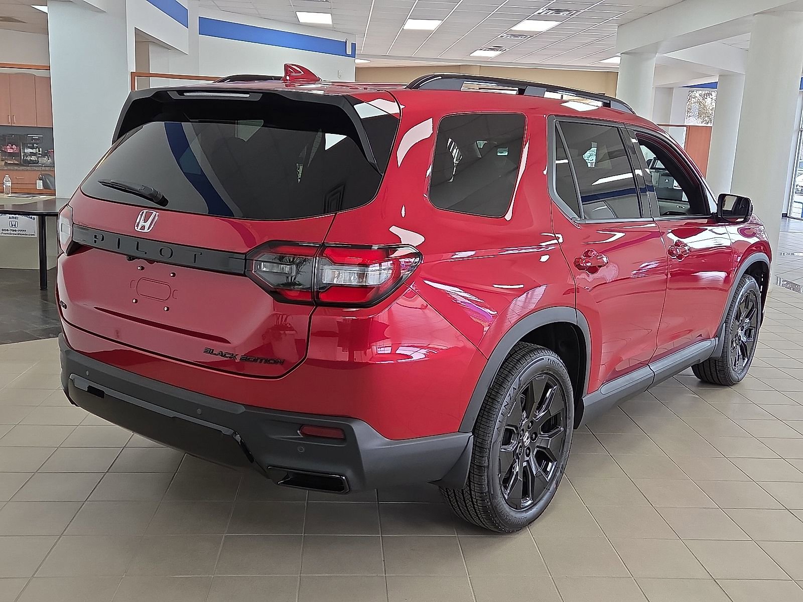 New 2026 Honda Pilot Black Edition image 3