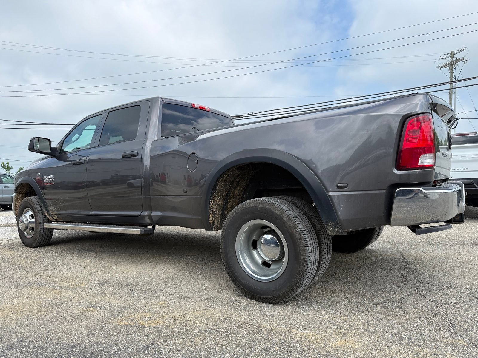 Used 2018 RAM 3500 Tradesman w/ Chrome Appearance Group AWD/4WD image 4