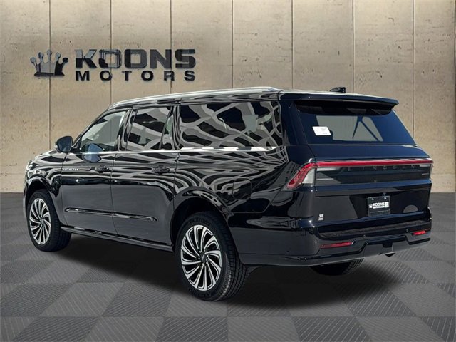 New 2025 Lincoln Navigator L Black Label image 3