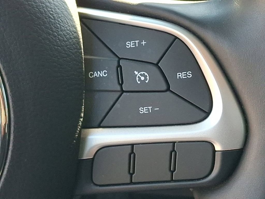 Used 2020 Jeep Compass Latitude AWD/4WD image 23