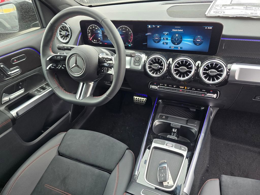 New 2024 Mercedes-Benz GLB 250 image 11