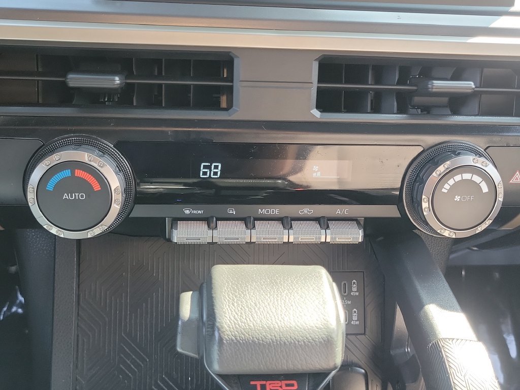 Used 2024 Toyota Tacoma TRD Sport RWD image 28