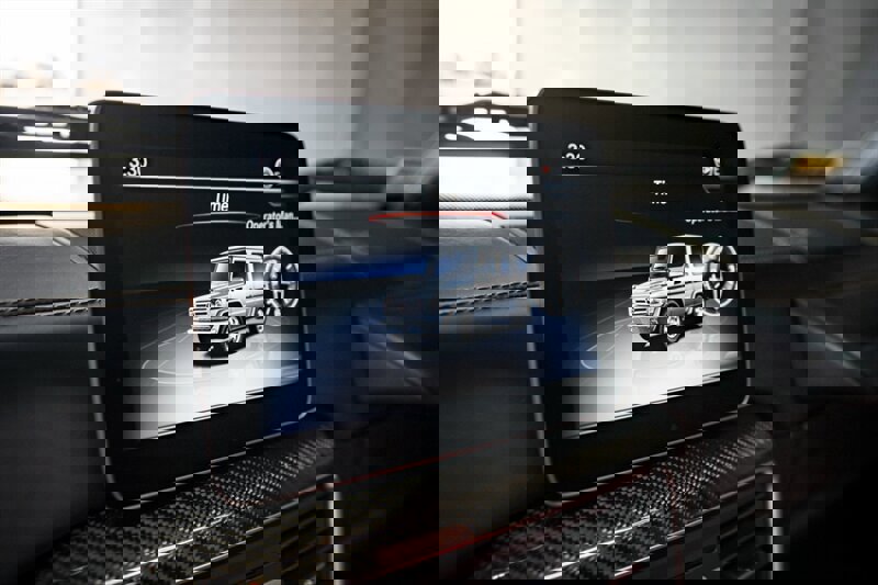 Used 2018 Mercedes-Benz G 550 Squared image 16