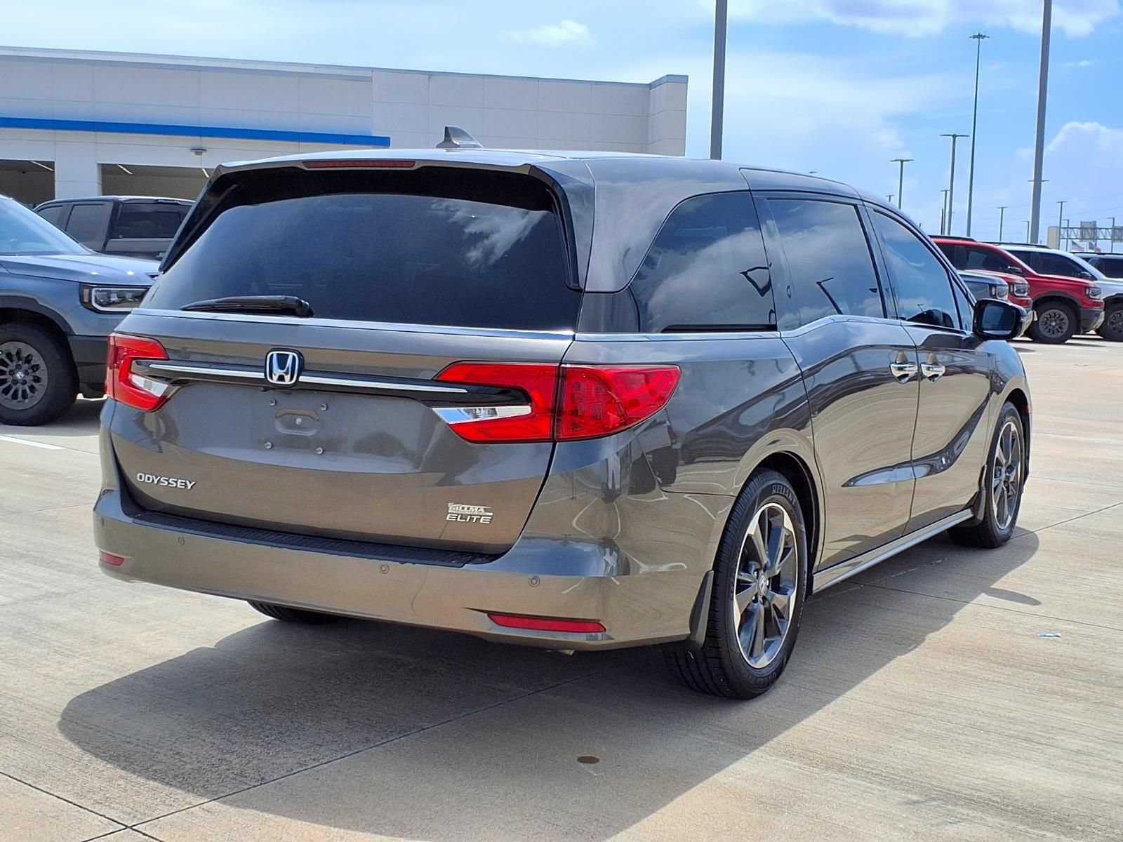 Used 2022 Honda Odyssey Elite image 7