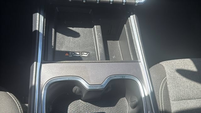 Used 2025 GMC Acadia Elevation FWD image 22