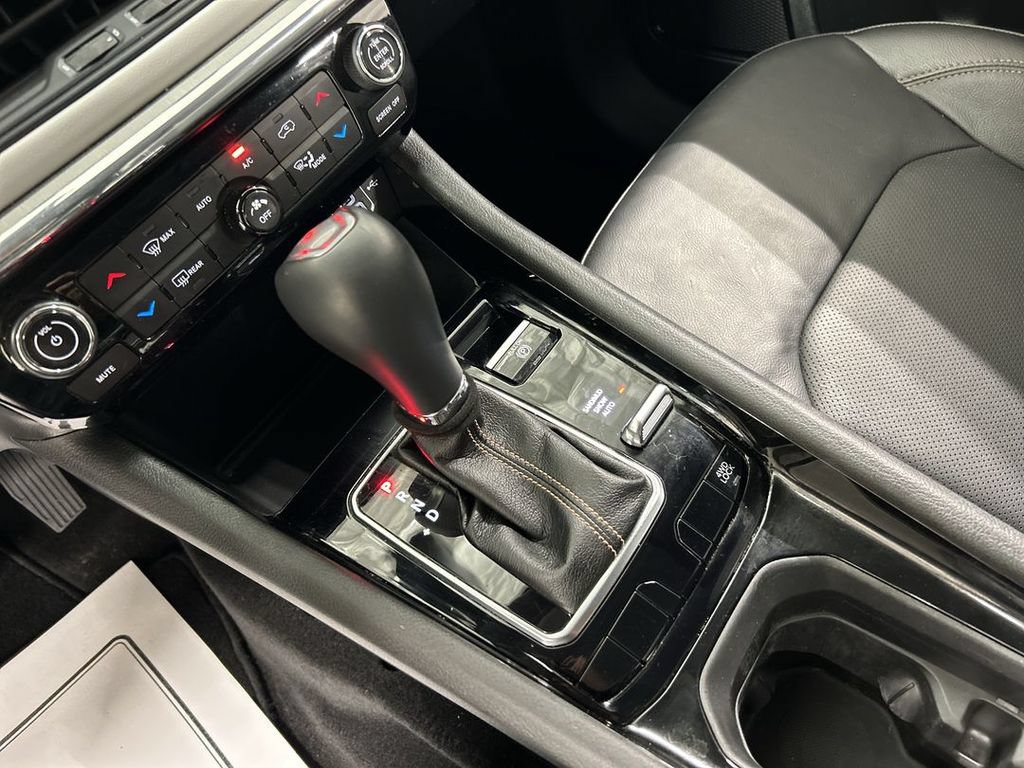 Used 2022 Jeep Compass Limited AWD/4WD image 17