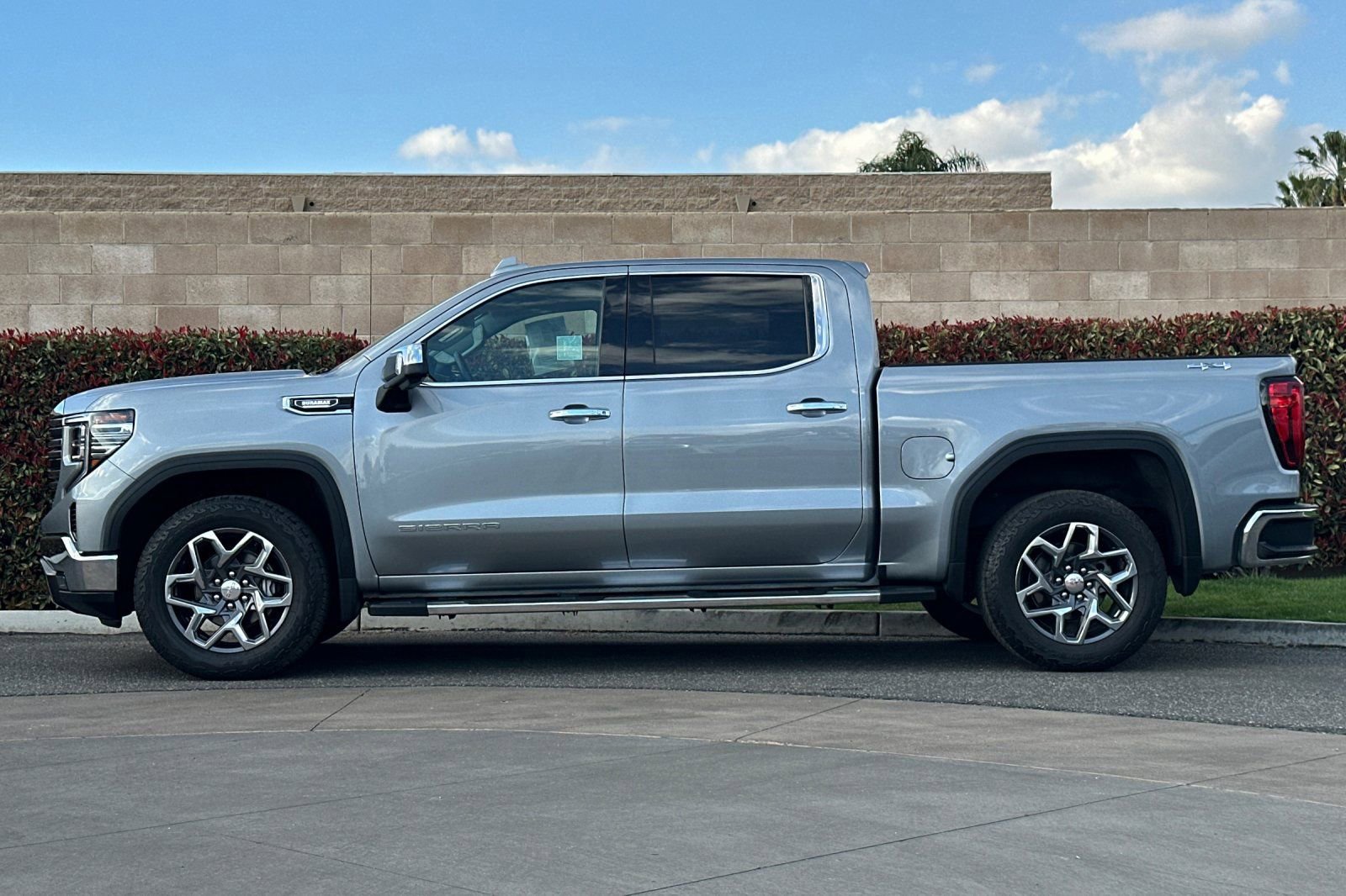 Certified 2023 GMC Sierra 1500 SLT w/ SLT Premium Package image 7