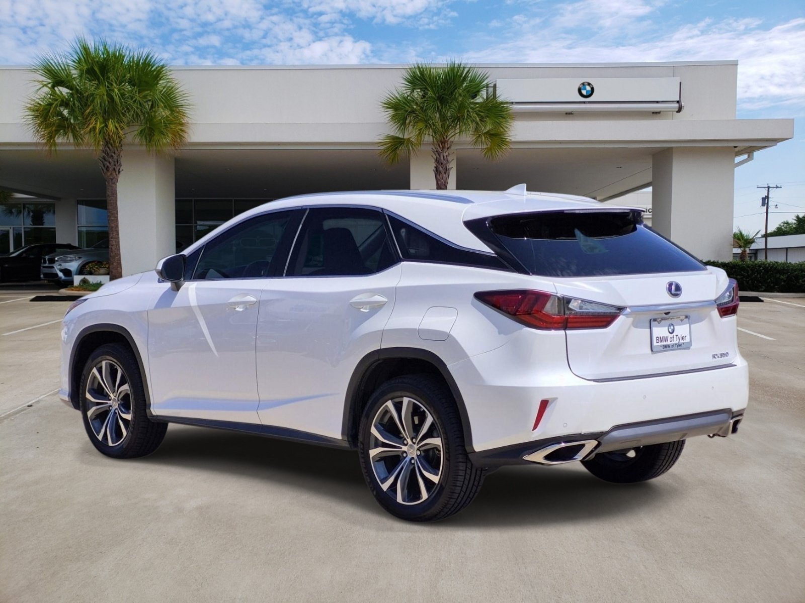 Used 2016 Lexus RX 350 FWD w/ Premium Package image 4