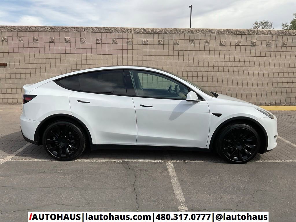 Used 2020 Tesla Model Y Long Range image 38