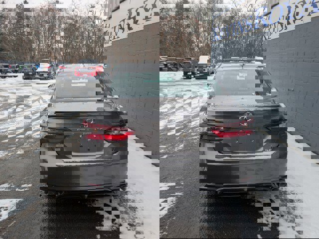 Used 2023 Toyota Camry SE image 6