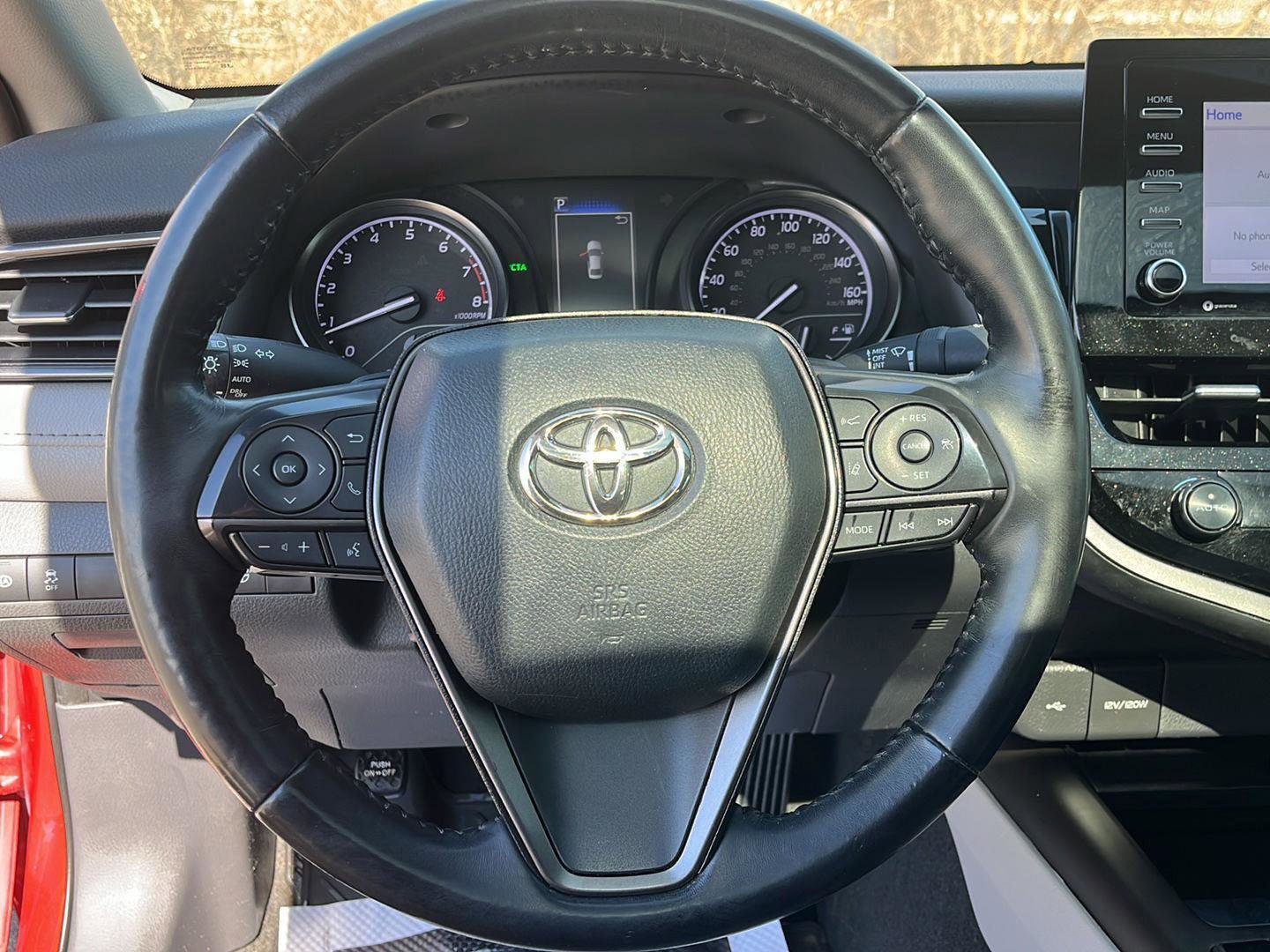 Used 2021 Toyota Camry SE w/ Cold Weather Package image 12