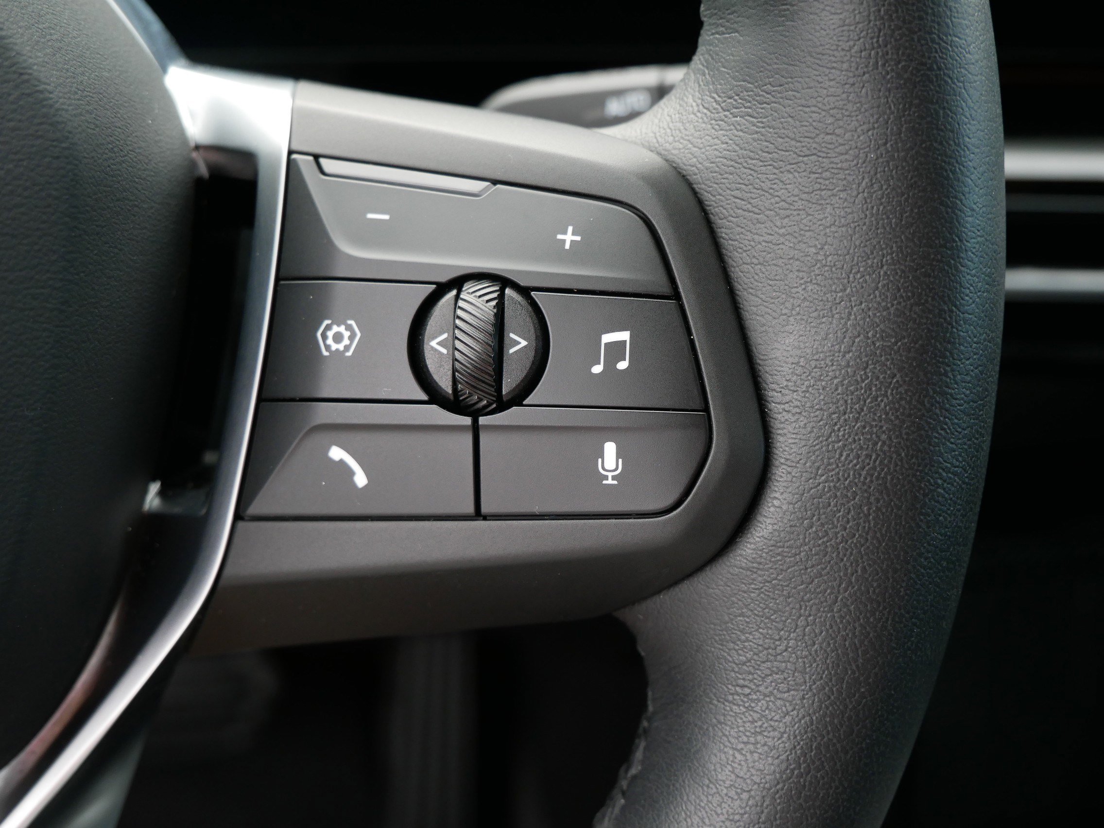 Used 2025 BMW X1 xDrive28i image 29