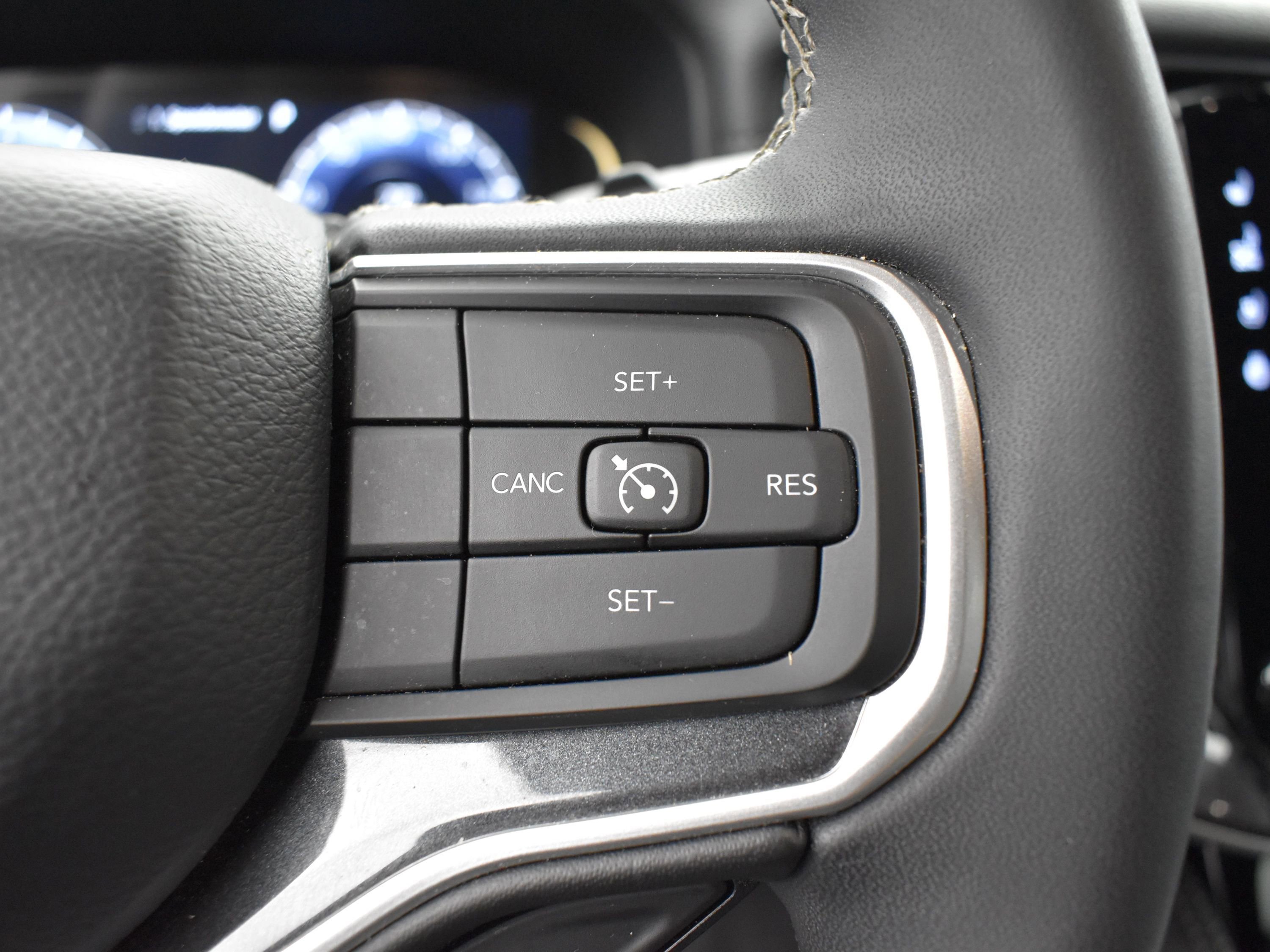 Used 2024 Jeep Wagoneer L 4WD image 11