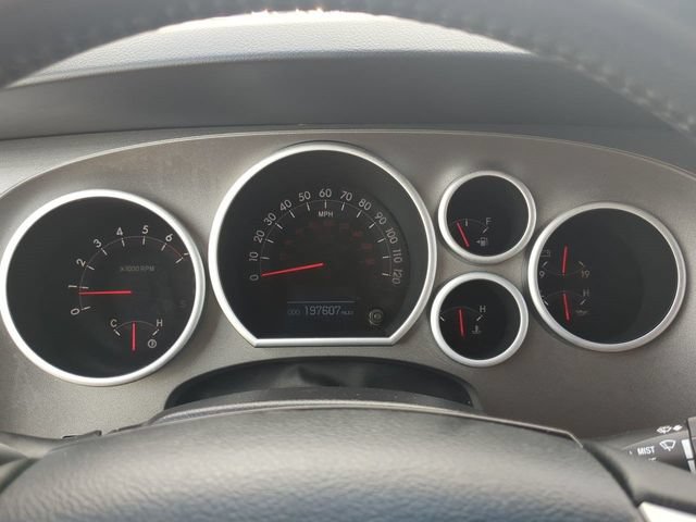 Used 2017 Toyota Sequoia Limited w/ Safety & Convenience Package RWD image 30
