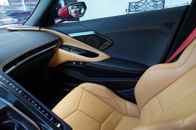 Used 2021 Chevrolet Corvette Stingray Preferred Cpe w/ Z51 Performance Package RWD image 20