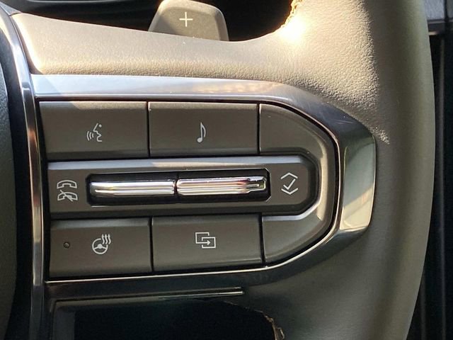 Used 2025 GMC Acadia AT4 AWD/4WD image 19