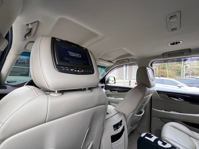 Used 2017 Cadillac Escalade image 19