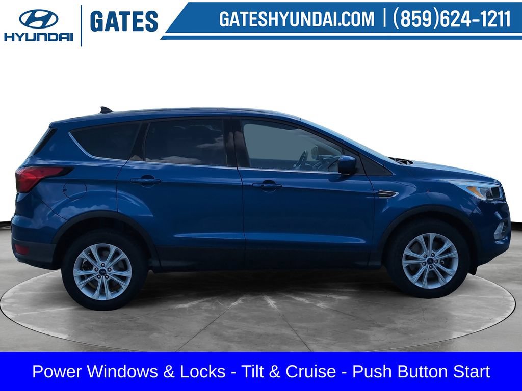 Used 2019 Ford Escape SE AWD/4WD image 3