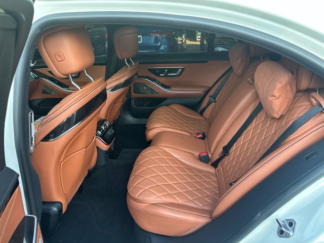 Used 2022 Mercedes-Benz S 500 4MATIC image 11