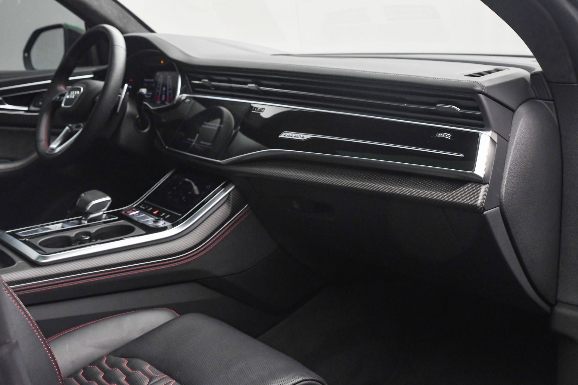 Used 2021 Audi RS Q8 4.0T w/ Black Optic Package image 20