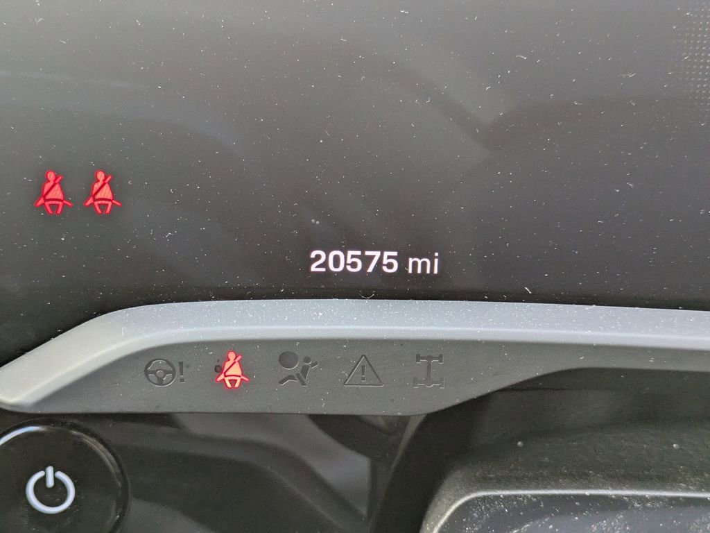 Used 2021 Porsche Taycan image 27