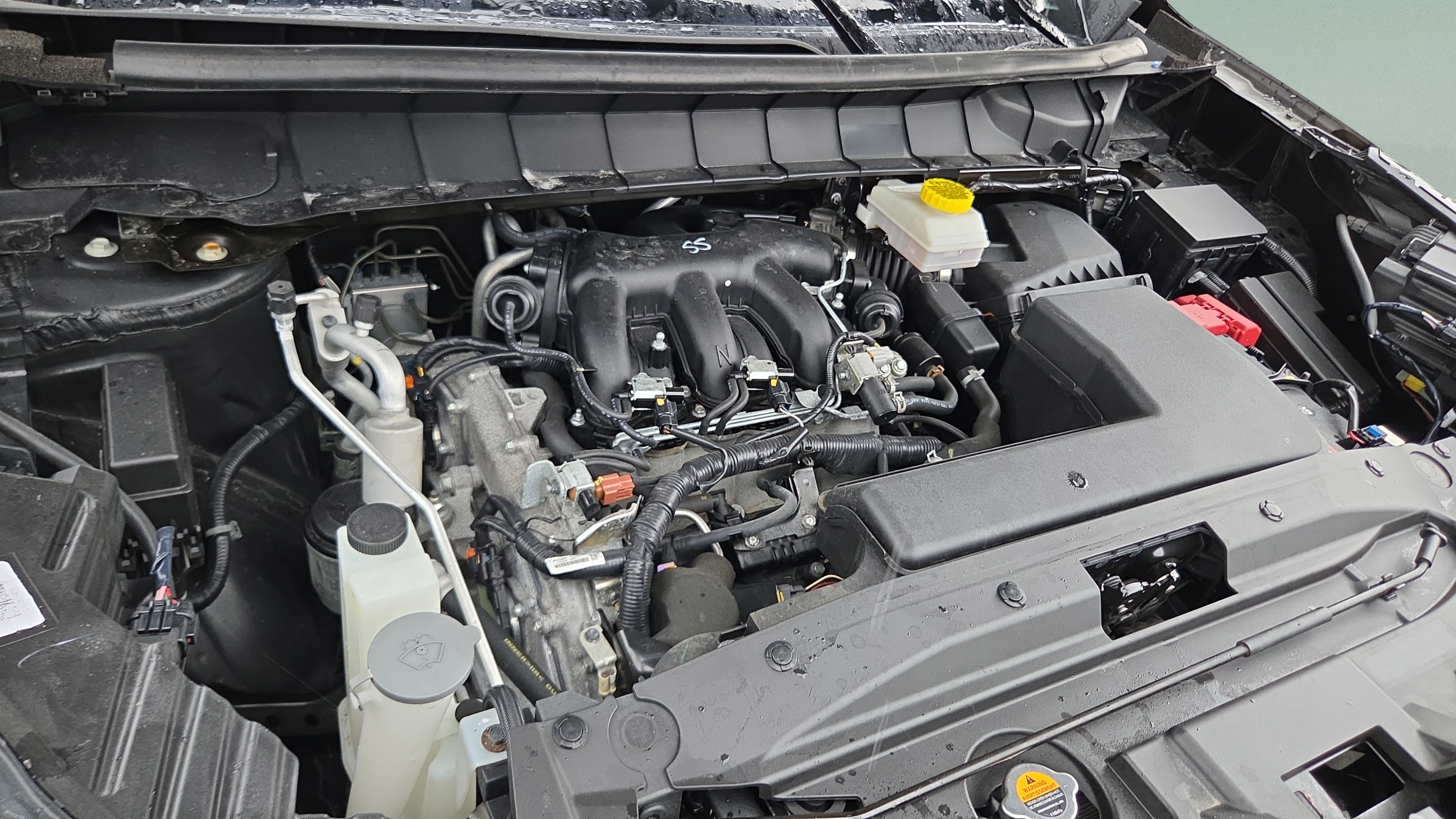 Used 2024 Nissan Pathfinder SV FWD image 20