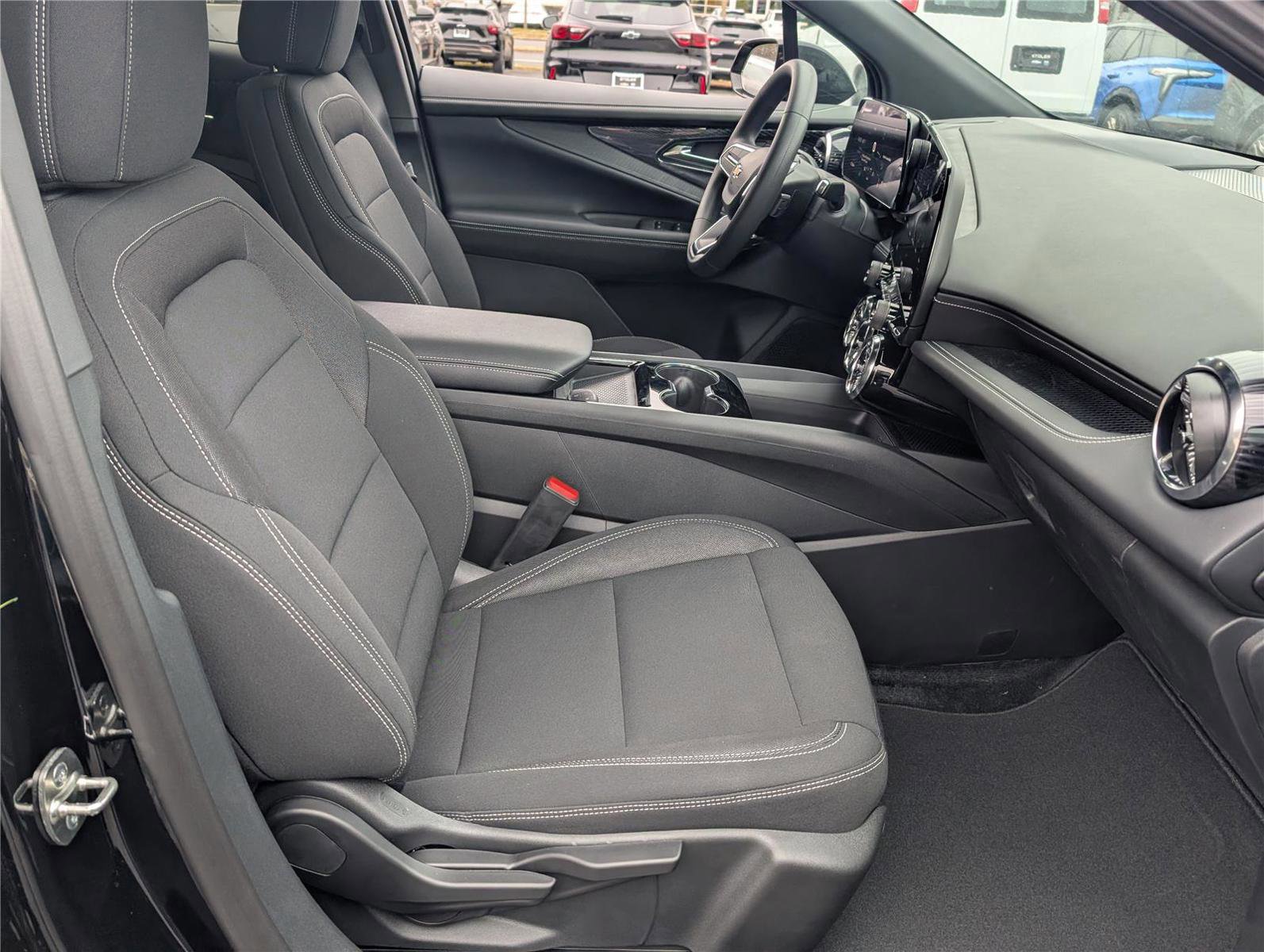 New 2026 Chevrolet Blazer EV LT image 7