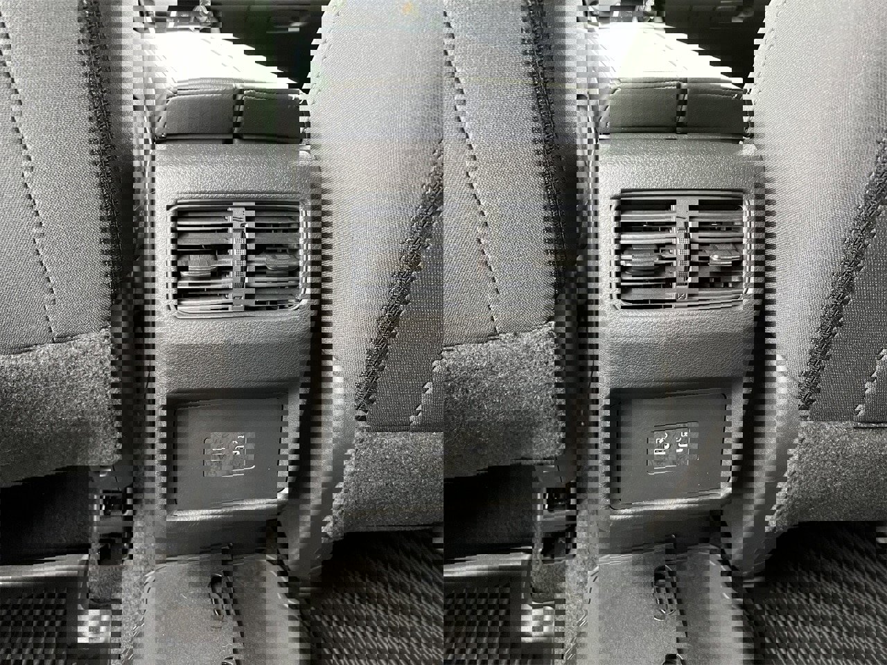 Certified 2024 Nissan Rogue SV image 25