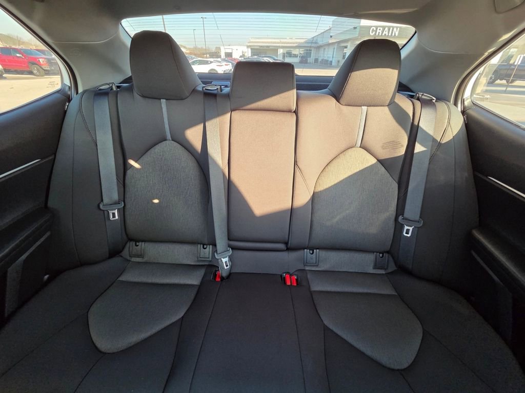 Used 2023 Toyota Camry LE image 28
